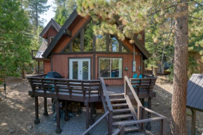 Ember by AvantStay Majestic Entertainers Home w Pine Tree Views Close to Meeks Bay